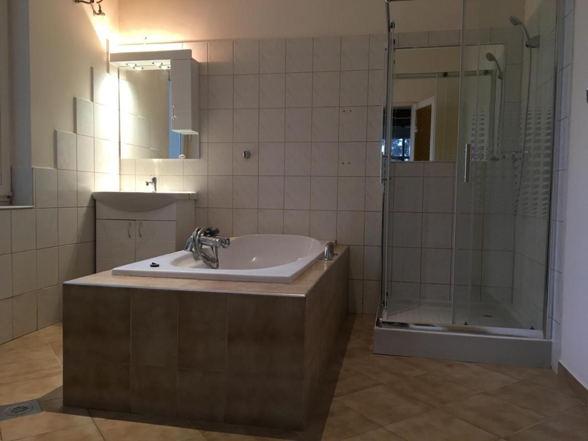 Regimodi Apartman Appartement Siófok Buitenkant foto